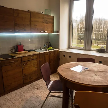 Hotel Einzigartige 140qm Loft Fur Familie Und Freunde - Am Spree!